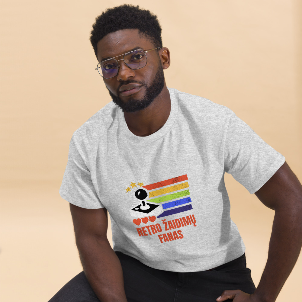 Retro žaidimų fanas – Marškinėliai (modelis)